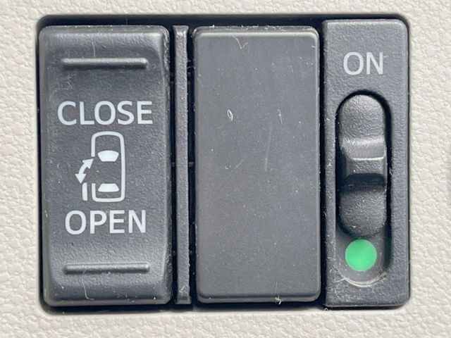 �y�p���[�X���C�h�h�A�z�X�}�[�g�L�[��^�]�Ȃ̃X�C�b�`�ŃX���C�h�h�A�̊J���\���d��������͂����ăh�A���J����K�v�������A���������q�l�ł��A�d���ו��������Ă��鎞�����N�ɊJ���߂ł��܂���