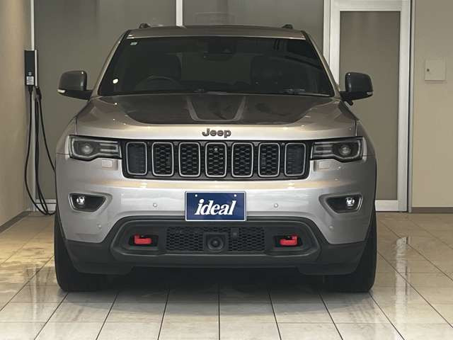 グランドチェロキートレイルホーク 4WD