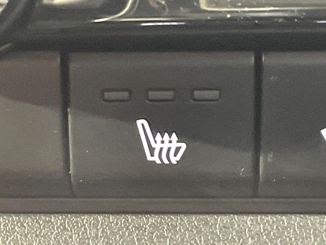 �y�V�[�g�q�[�^�[�z�������ɏd�󂷂�V�[�g�q�[�^�[!�G�A�R����葁�����܂��Ă����̂Ŋ�����̐l�����S�ł��ˁ�G�A�R���̉����͊������邩����A�Ƃ������ɂ����������߂ł��B