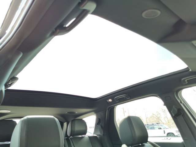 ディスカバリースポーツダイナミック HSE 1.5L P300e 4WD