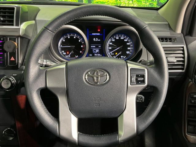 �y�����v�����X�e�A�����O�z�㎿�Ȋv���g�p���邱�ƂŁA��ɂ����������݂ƂĂ��^�]���₷���n���h���ł���