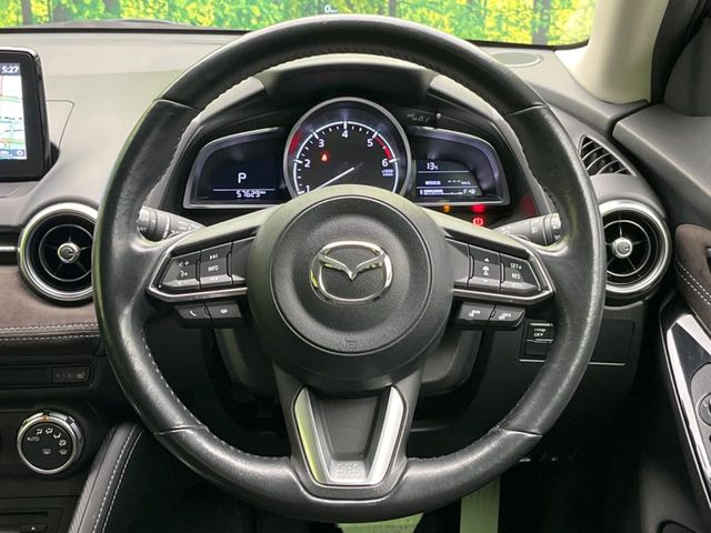 �y�����v�����X�e�A�����O�z�㎿�Ȋv���g�p���邱�ƂŁA��ɂ����������݂ƂĂ��^�]���₷���n���h���ł���