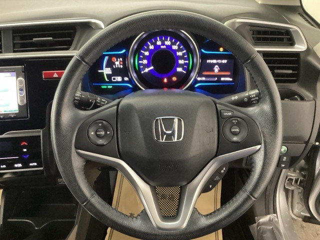 フィット1.5 ハイブリッド Lパッケージ