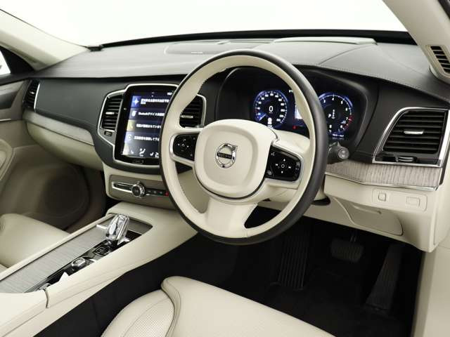 XC90B6 AWD インスクリプション 4WD