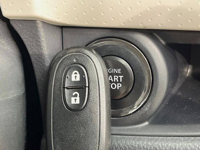 �y�C���e���W�F���g�L�[�z�J�o����|�P�b�g�ɓ��ꂽ�܂܂ł��h�A�̎{���E�������\�ȃX�}�[�g�L�[�𑕔��B�G���W���̃I���E�I�t�����J�M�����o���K�v����������Ƃ��Ă��֗��ł���