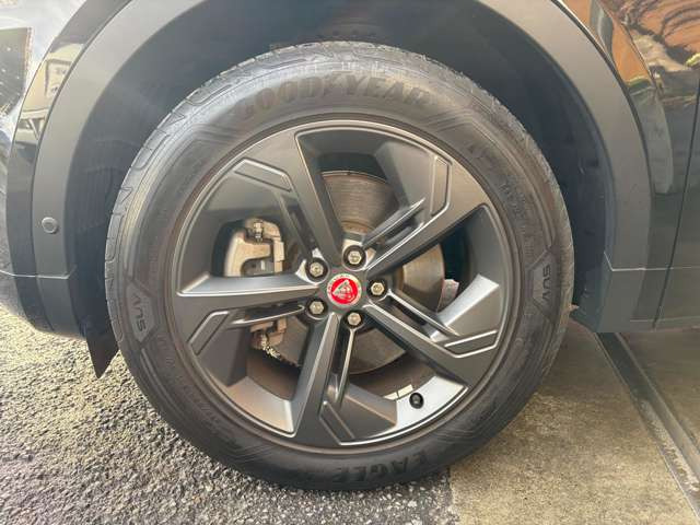 ����19�C���`AW������ �O��^�C���T�C�Y235/55R19