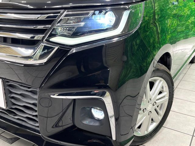 �yLED�w�b�h���C�g�z���V����ԑ��s�����ǍD�Ȏ��E���m�ۂ����S���ĉ^�]�ł��鍂�P�xLED�w�b�h���C�g�𑕔�!�_�����x�������A����d�͂��}�����Ă��܂��B