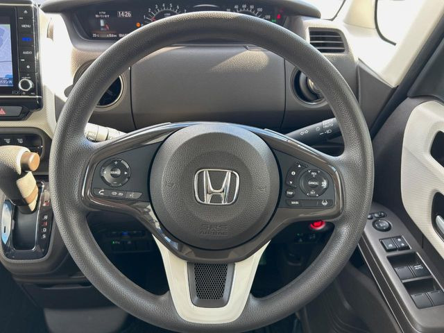 �h���C�o�[�ɂ���ĉ^�]���₷���|�W�V�����͈قȂ�A���̎Ԃ͂ǂ��Ȃ̂��s���Ȃ��Ƃ�����܂���ˁB�C�ɂȂ邨�Ԃ͓X���ŏ�荞��ł��m�F���������܂���