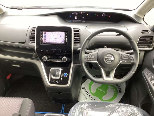 セレナ1.2 e-POWER ハイウェイスターV