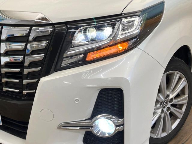 �yLED�w�b�h���C�g�z���V����ԑ��s�����ǍD�Ȏ��E���m�ۂ����S���ĉ^�]�ł��鍂�P�xLED�w�b�h���C�g�𑕔�!�_�����x�������A����d�͂��}�����Ă��܂��B