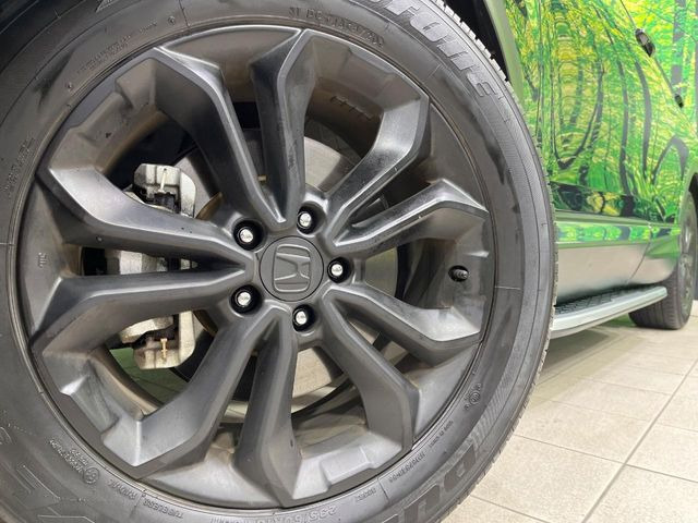 �y�����A���~�z�C�[���z�O�ςɃ}�b�`���������A���~�z�C�[���𑕒����Ă���܂��B�e��ЊO�A���~�z�C�[����A�X�^�b�h���X�^�C�����戵�����Ă���܂��B���񂲑��k����������