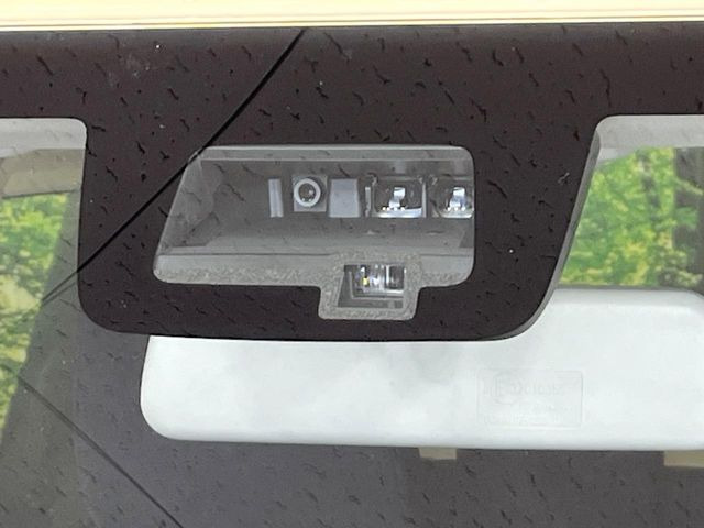 �y�X�Y�L �Z�[�t�e�B�T�|�[�g�z���s���ɑO���̎ԗ�����F�����A�Փ˂������Ȏ��͌x��ƃu���[�L�ŏՓˉ���Ɣ�Q�y�����A�V�X�g�B�����S�Ƀh���C�u�����y���݂��������܂��B