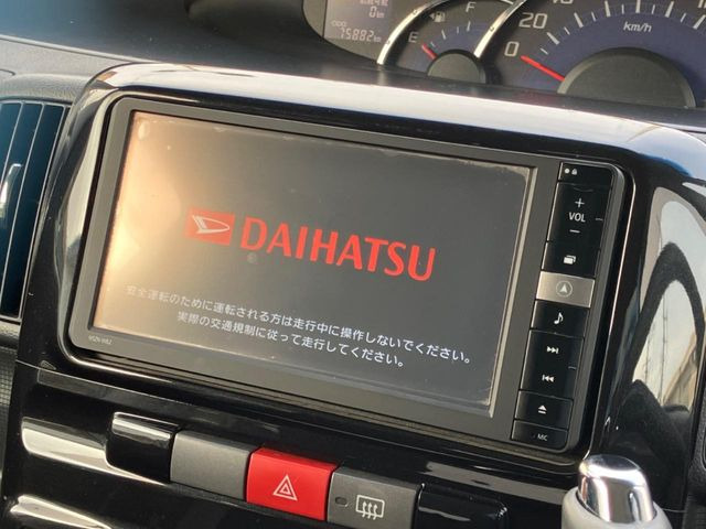 �y���[�J�[�����i�r�z�C���e���A�ɗn�����ރX�^�C���b�V���ȁu��p�݌v�v���[�J�[�i�r�𑕔��􎋔F���⑀�쐫�ȂǊ�{���\�ɂ��D��A���㎿�ȃJ�[���C�t�����y���݂��������܂��B