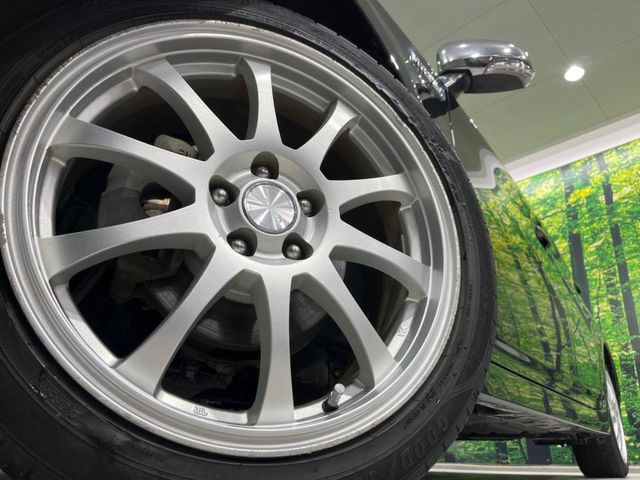 �y17�C���`�A���~�z�C�[���z�O�ςɃ}�b�`�����A���~�z�C�[���𑕒����Ă���܂��B�e��A���~�z�C�[����A�X�^�b�h���X�^�C�����戵�����Ă���܂��B���񂲑��k����������