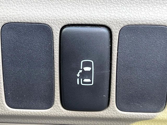 �y�p���[�X���C�h�h�A�z�X�}�[�g�L�[��^�]�Ȃ̃X�C�b�`�ŃX���C�h�h�A�̊J���\���d��������͂����ăh�A���J����K�v�������A���������q�l�ł��A�d���ו��������Ă��鎞�����N�ɊJ���߂ł��܂���