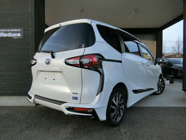 シエンタハイブリッド 1.5 ファンベース G クエロ