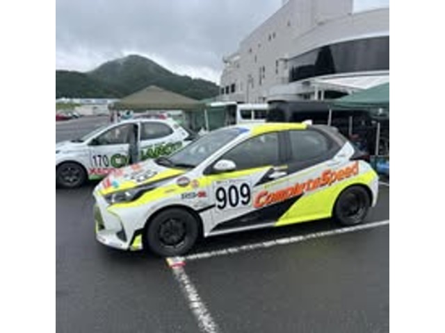 岡山国際サーキットNゼロヤリスコースレコード&23年24年チャンピオンカRAYSアルミ/ブリッドバケッドシート/制動屋ブレーキパッドすぐにレース参戦可能お買い得価格26年RAYSカタログ掲載車もちろんレースメンテもOK