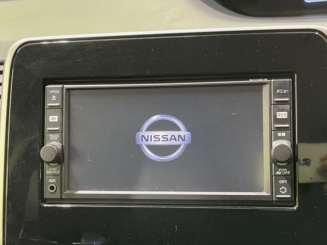 �y�����i�r�z�l�C�̏����i�r�𑕔����Ă���܂��B�i�r�̎g���₷���͂������A�I�[�f�B�I�@�\���[��!�L�����v�◷�s�͂������A�ʋ΂┃�����ȂǕ��i�̃h���C�u���y�����Ȃ�͂���