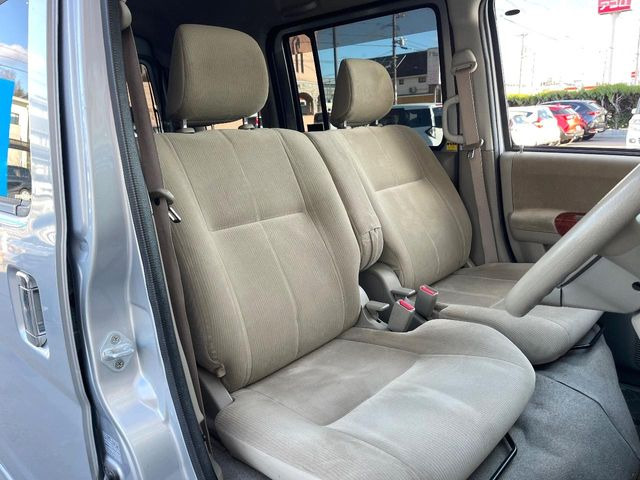 �^�]�ȃV�[�g���͎g�p�������Ȃ��A�ǍD�ȏ�ԂƂȂ��Ă��܂��B���J�Ɏg���Ă������Ƃ��悭�킩��܂��ˁB