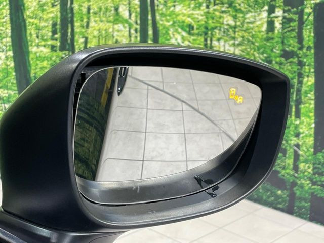 �y�u���C���h�X�|�b�g���j�^�����O�z���s���A�h�A�~���[�̎��p�ɂȂ�₷���ӏ��Ɍ㑱�Ԃ��ڋ߂���ƃT�C�h�~���[�t�߂Ɍx����\���A�h���C�o�[�ɒ��ӊ��N�����Ă���܂��B