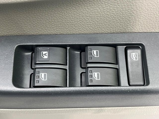 �y�p���[�E�B���h�E�z�^�]�Ȃ��瑋�̑���\��