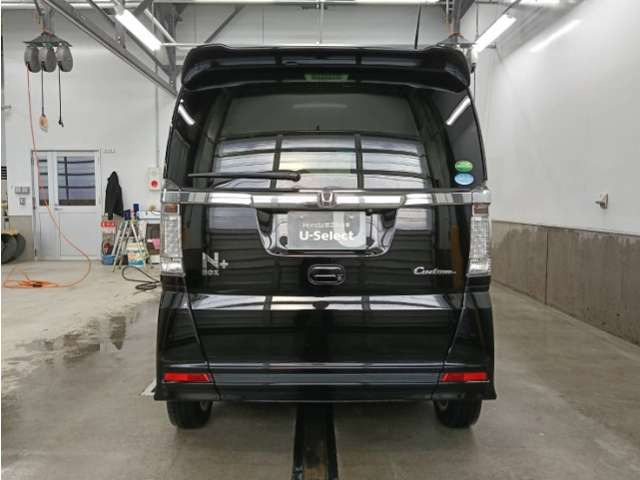 N-BOX+カスタムG Lパッケージ  2トーンカラースタイル 4WD