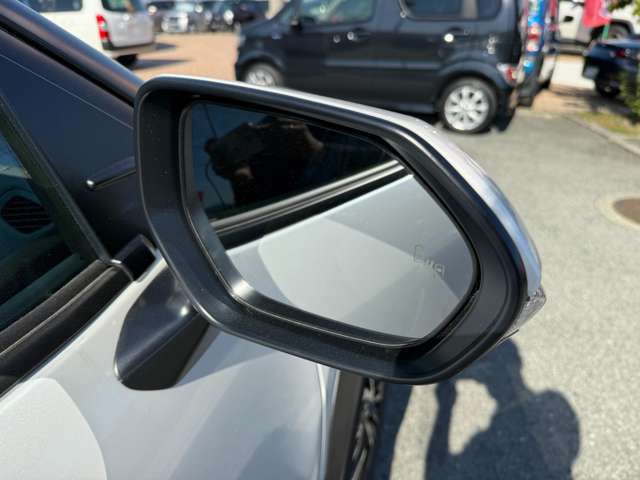 ���J�[�i�r�A�A���~�z�C�[���AHID���C�g���̃J�[�p�i��������舵���Ă��܂�������]������΂��Ђ����k����������