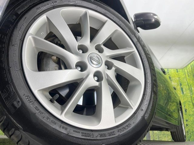 �y�����A���~�z�C�[���z�O�ςɃ}�b�`���������A���~�z�C�[���𑕒����Ă���܂��B�e��ЊO�A���~�z�C�[����A�X�^�b�h���X�^�C�����戵�����Ă���܂��B���񂲑��k����������