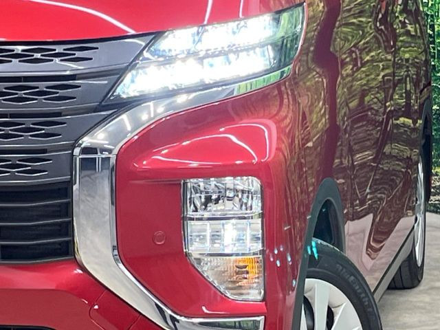 �yLED�w�b�h���C�g�z���V����ԑ��s�����ǍD�Ȏ��E���m�ۂ����S���ĉ^�]�ł��鍂�P�xLED�w�b�h���C�g�𑕔�!�_�����x�������A����d�͂��}�����Ă��܂��B