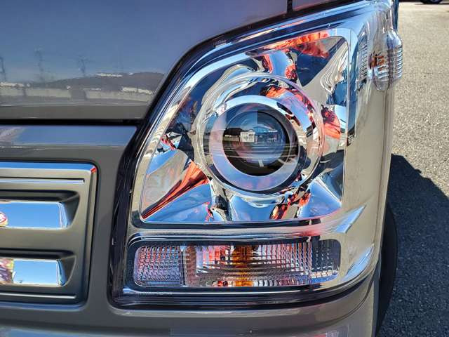 �铹�����S�������薾�邢LED���C�g��