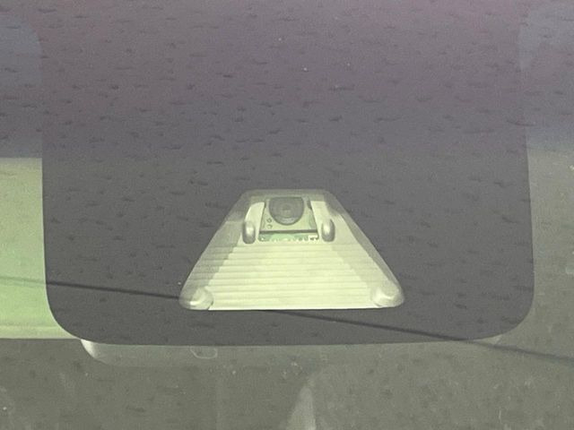 �y�X�}�[�g�A�V�X�g2�z���s���ɑO���̎ԗ�����F�����A�Փ˂������Ȏ��͌x��ƃu���[�L�ŏՓˉ���Ɣ�Q�y�����A�V�X�g�B�����S�Ƀh���C�u�����y���݂��������܂��B