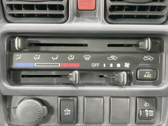 �����~�������Ă��S�Ȃɉ��K�ȋ󒲂�͂��Ă����A�_�C�������G�A�R���𑕔���