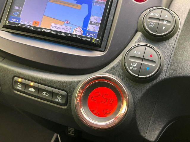 �y�I�[�g�G�A�R���z��x���D�݂̉��x�ɐݒ肷��΁A�ԓ��̉��x�����m�����ʂ≷�x�������Œ����B����&hellip;����&hellip;�Ɖ��x���X�C�b�`���������K�v�͂���܂���B���K�Ȏԓ���Ԃɂ͕K�{�̋@�\�ł��ˁ�