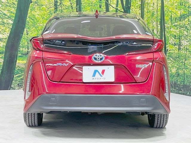 安心の最長10年・走行無制限保証(有償)をご用意。保証内容も充実はもちろん、無料点検&オイル交換や、年中無休の全国・24時間ロードサービスも付帯されておりますのでご安心下さい。