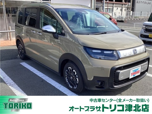 フリード1.5 e:HEV クロスター