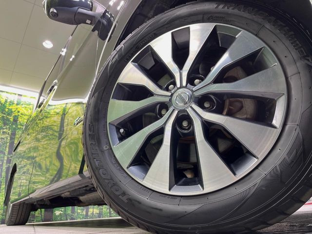 �y����16�C���`�A���~�z�C�[���z�O�ςɃ}�b�`���������A���~�z�C�[���𑕒����Ă���܂��B�e��ЊO�A���~�z�C�[����A�X�^�b�h���X�^�C�����戵�����Ă���܂��B���񂲑��k����������