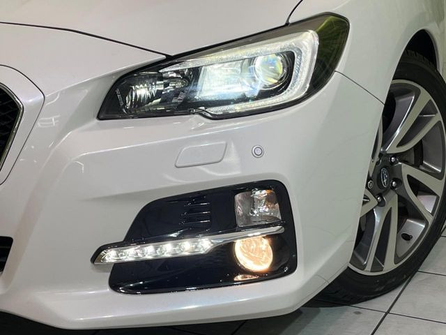 �yLED�w�b�h���C�g�z���V����ԑ��s�����ǍD�Ȏ��E���m�ۂ����S���ĉ^�]�ł��鍂�P�xLED�w�b�h���C�g�𑕔�!�_�����x�������A����d�͂��}�����Ă��܂��B