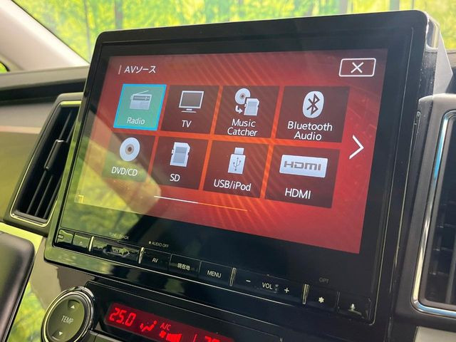 �y�����i�r�z�l�C�̏����i�r�𑕔����Ă���܂��B�i�r�̎g���₷���͂������A�I�[�f�B�I�@�\���[��!�L�����v�◷�s�͂������A�ʋ΂┃�����ȂǕ��i�̃h���C�u���y�����Ȃ�͂���