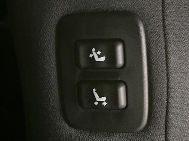 �y�p���[�V�[�g�z�X�C�b�`��ŊȒP�ɃV�[�g�̔��������\!�d��������͂�����܂���!���K�ȃV�[�g�|�W�V�����ɃZ�b�g���āA���K�ȃh���C�u�����y���݂��������B