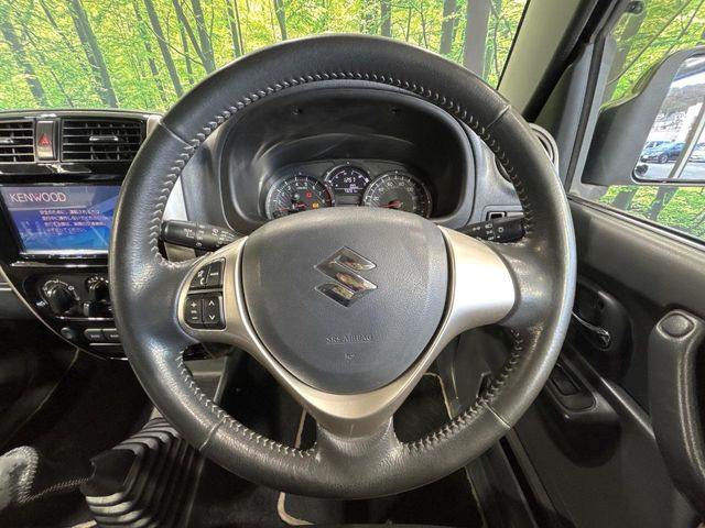 �y�����v�����X�e�A�����O�z�㎿�Ȋv���g�p���邱�ƂŁA��ɂ����������݂ƂĂ��^�]���₷���n���h���ł���