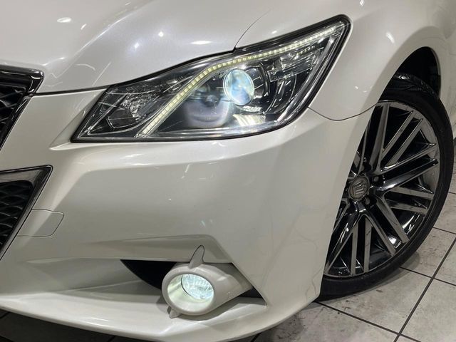 �yLED�w�b�h���C�g�z���V����ԑ��s�����ǍD�Ȏ��E���m�ۂ����S���ĉ^�]�ł��鍂�P�xLED�w�b�h���C�g�𑕔�!�_�����x�������A����d�͂��}�����Ă��܂��B