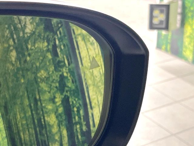 �y������p���m�z���s���A�h�A�~���[�̎��p�ɂȂ�₷���ӏ��Ɍ㑱�Ԃ��ڋ߂���ƃT�C�h�~���[�t�߂Ɍx����\���A�h���C�o�[�ɒ��ӊ��N�����Ă���܂��B