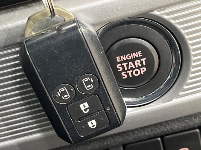 �y�L�[���X�X�^�[�g�V�X�e���z�J�o����|�P�b�g�ɓ��ꂽ�܂܂ł��h�A�̎{���E�������\�ȃX�}�[�g�L�[�𑕔��B�G���W���̃I���E�I�t�����J�M�����o���K�v����������Ƃ��Ă��֗��ł���