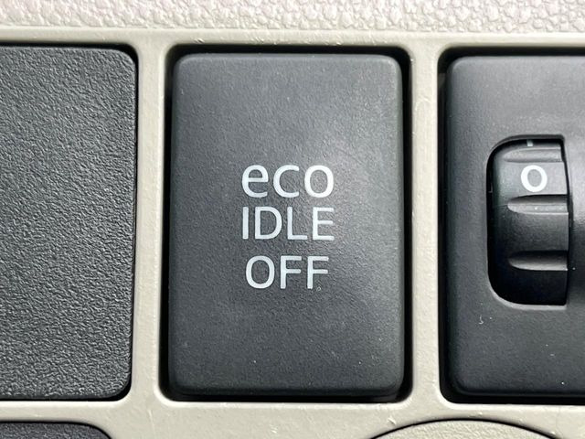 �y�A�C�h�����O�X�g�b�v�z�ԐM����a�؂Œ�Ԃ����ۂɃG���W�����~���A���ʂȔR���̏����}���܂��B�R��������ی�ɂȂ���@�\��G���W���̓u���[�L�𗣂��΍Ďn�����܂��B