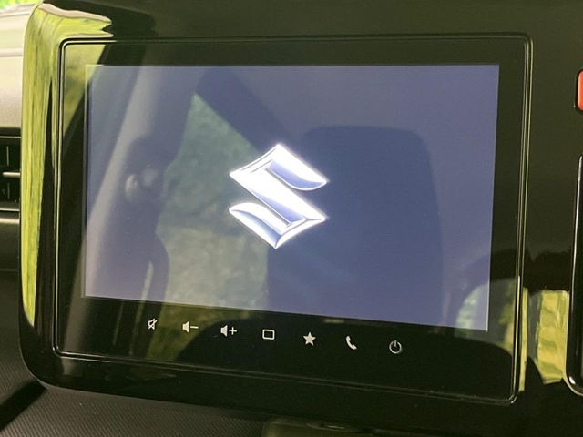 �y���[�J�[����9�^�i�r�z�C���e���A�ɗn�����ރX�^�C���b�V���ȁu��p�݌v�v���[�J�[�i�r�𑕔��􎋔F���⑀�쐫�ȂǊ�{���\�ɂ��D��A���㎿�ȃJ�[���C�t�����y���݂��������܂��B