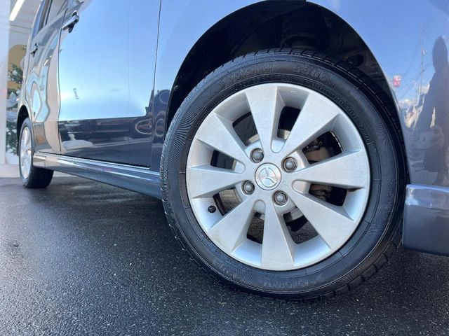 �y����14�C���`�A���~�z�C�[���z�O�ςɃ}�b�`���������A���~�z�C�[���𑕒����Ă���܂��B�e��ЊO�A���~�z�C�[����A�X�^�b�h���X�^�C�����戵�����Ă���܂��B���񂲑��k����������