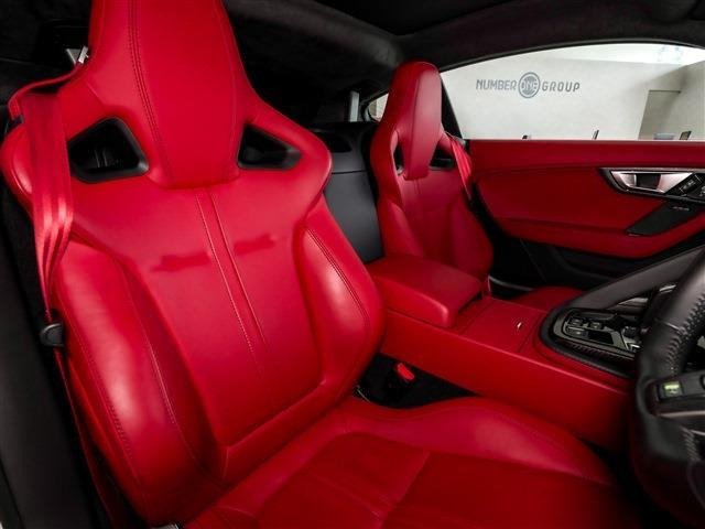 弊社にて、内装クリーニングを実施しておりますので気持ちよくお乗りいただけます。