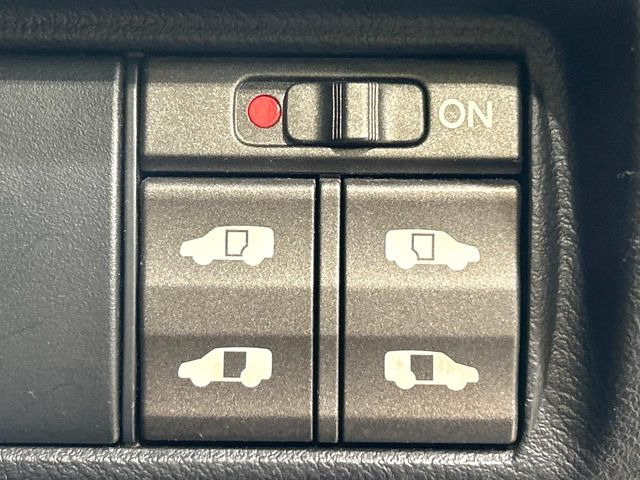 �y�����p���[�X���C�h�h�A�z�X�}�[�g�L�[��^�]�Ȃ̃X�C�b�`�Ō�ȗ����X���C�h�h�A�̊J���\���d��������͂����ăh�A���J����K�v�������A�����Ȃ��q�l�ł��ȒP�ɊJ���߂ł����K�ł���