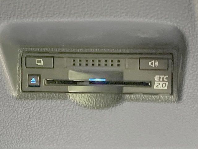 【ETC】高速道路の料金所をストレスなく通過!話題のスポットやサービスエリアに多い「スマートIC」利用時は必須のアイテムです。当店でセットアップを実施、ご納車当日からすぐにご利用いただけます!