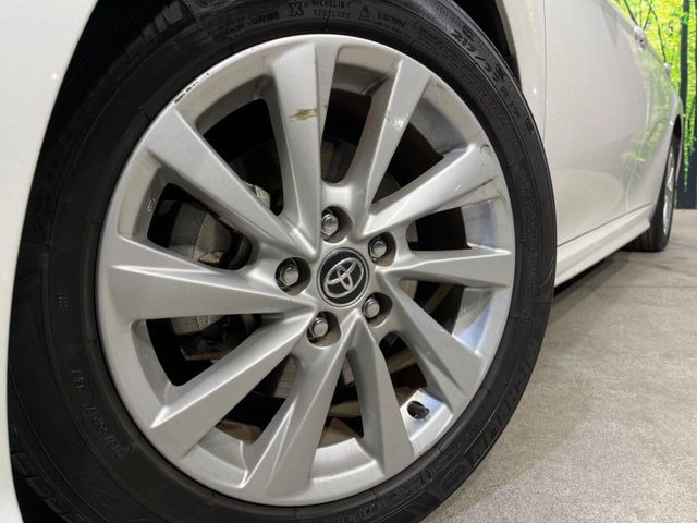 �y����17�C���`�A���~�z�C�[���z�O�ςɃ}�b�`���������A���~�z�C�[���𑕒����Ă���܂��B�e��ЊO�A���~�z�C�[����A�X�^�b�h���X�^�C�����戵�����Ă���܂��B���񂲑��k����������